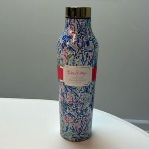 Brand new Lilly Pulitzer stainless steel water bottle 20oz
